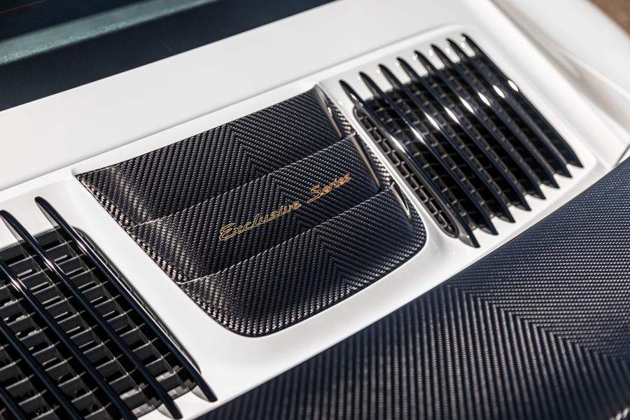 Детали экстерьера Porsche 911 Turbo S Exclusive Series (991) 2017 года  (фото 64 из 70)